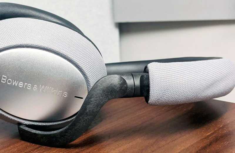 Bowers & wilkins px7 wireless 
            headphones review
