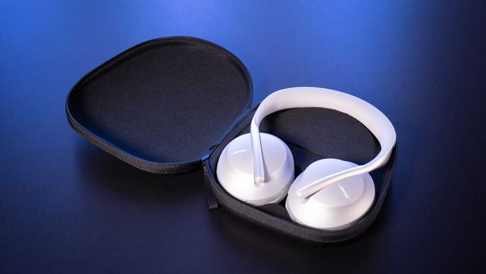 Smart noise cancelling headphones 700 | bose